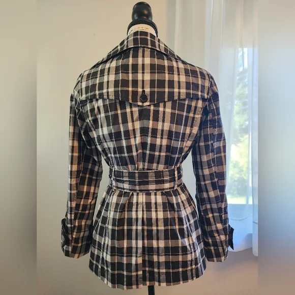 Jacket - Picture 2 of 5